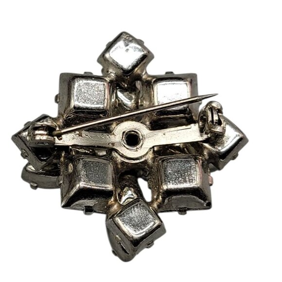 Layered Rhinestone Star Brooch Vintage Silver Tone Setting Unsigned Beauty - Picture 9 of 14